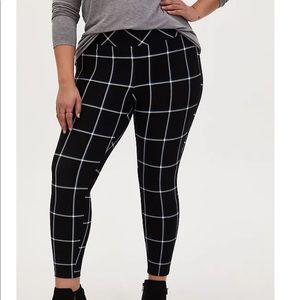 TORRID pixie pant
